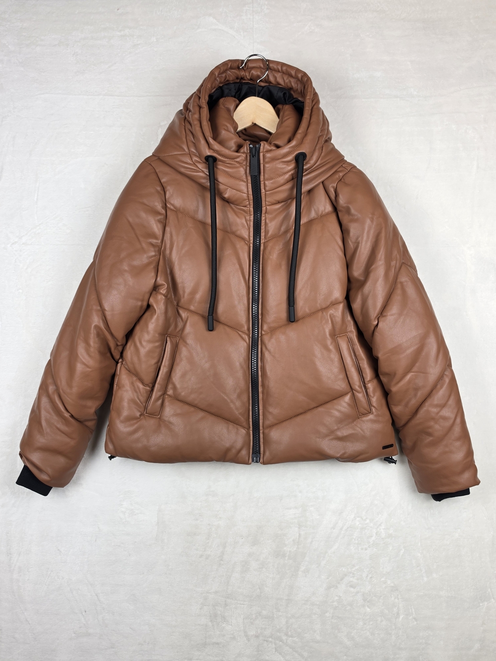 Andrew Marc Sport Faux Leather Hooded Puffer Jacket Womens Small Cognac